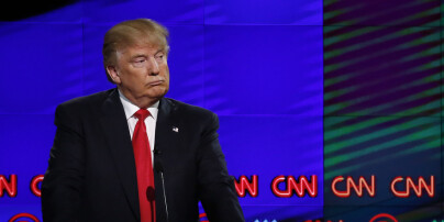 Trump kaller CNN-sjefen for «lille Jeff»: - De burde sparke ham